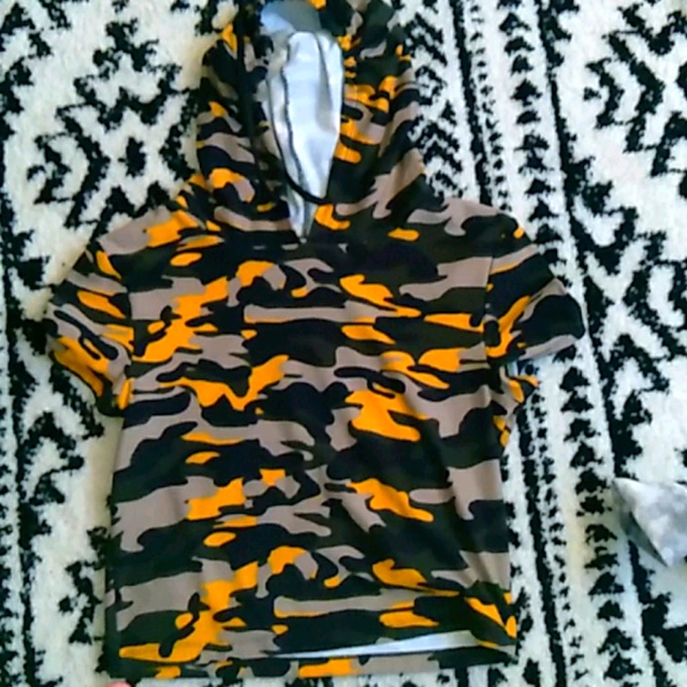 A Orange camouflage crop jacket